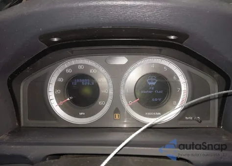 2011 Volvo S60 T6 from USA, damaged, VIN YV1902FHXB2006079